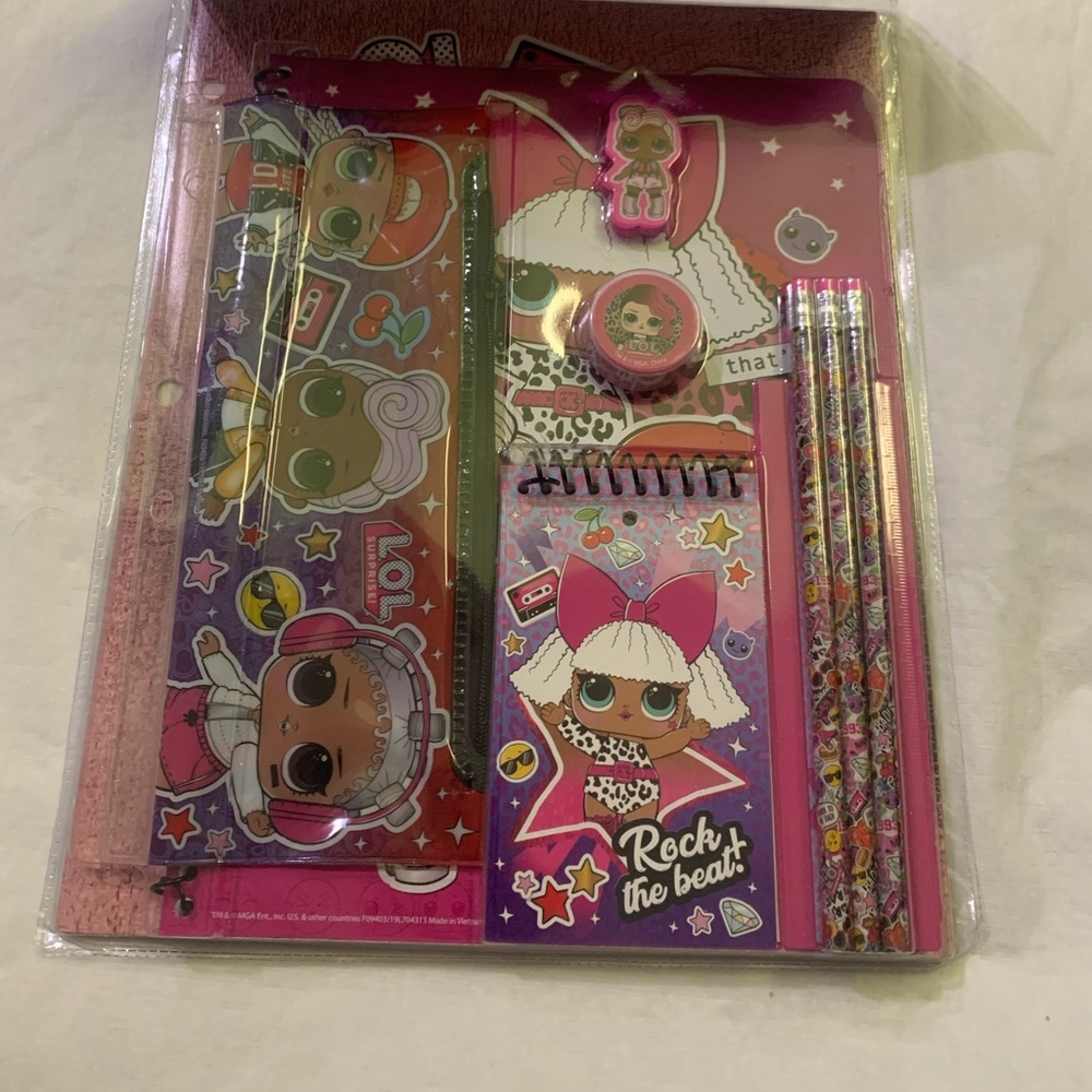LOL Surprise! 11pc Stationery Set in Bag Eraser